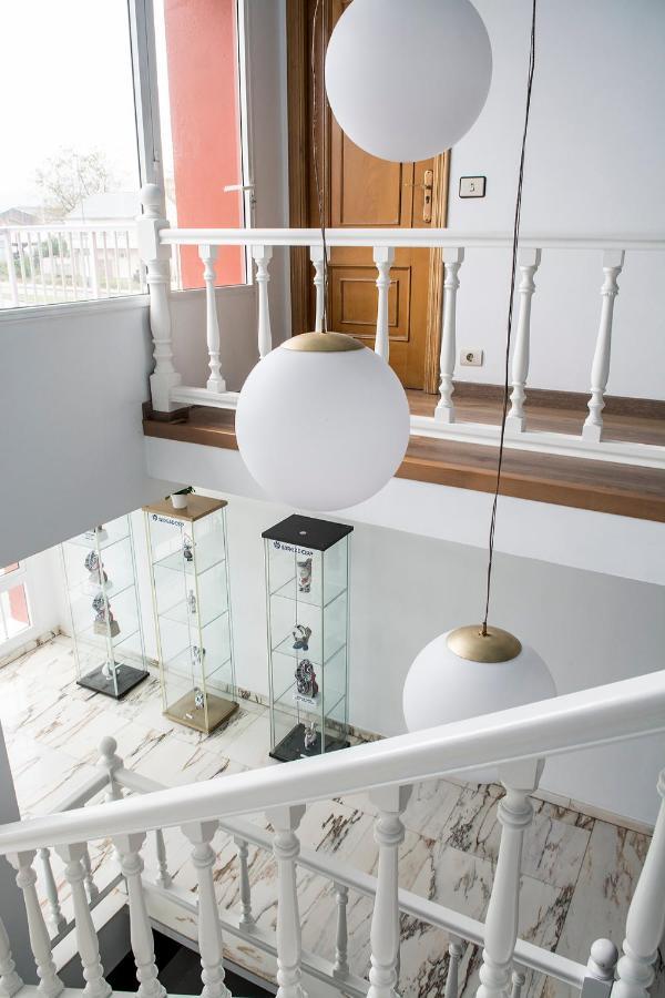 Hotel Voar Ribadeo Buitenkant foto