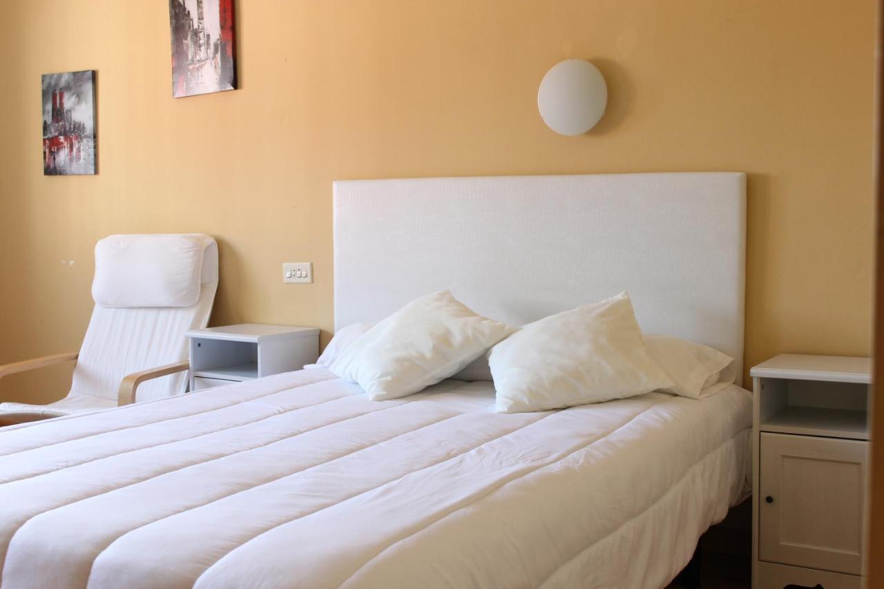Hotel Voar Ribadeo Buitenkant foto